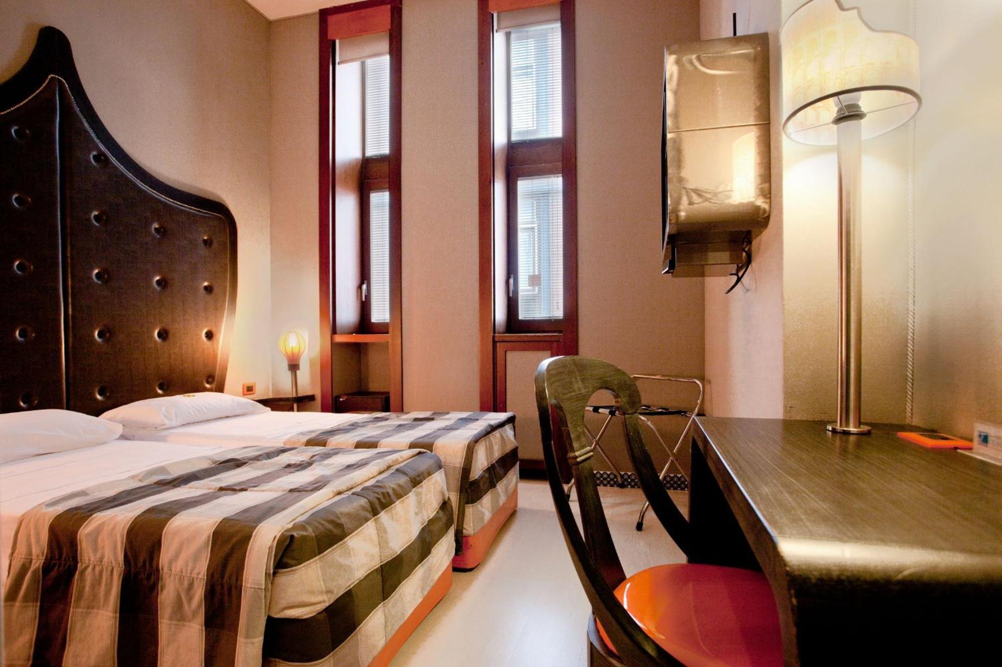 Orange Hotel — Foto 3